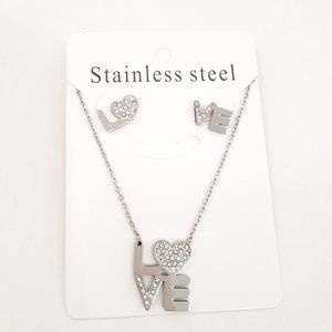 (NEW) LOVE ♥️ Necklace 316L Stainless Steel